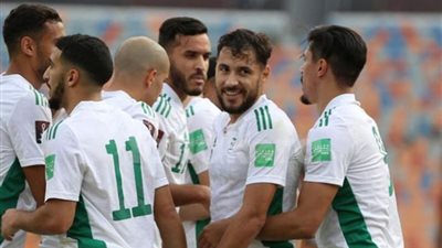 لاعب جزائرى يتعرض للسخرية فى بلجيكا.. شاهد