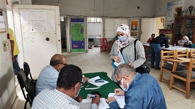 سحب وتسليم استمارات الترشح لانتخابات اتحاد الطلاب بزراعة عين شمس..صور
