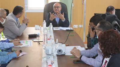 مياه أسيوط تعقد إجتماعا لمناقشة أعمال مشروعات الوكالة الامريكية
