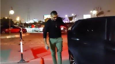خالد سليم يقدم واجب العزاء لأسرة الراحلة سهير البابلي بمسجد الشرطة