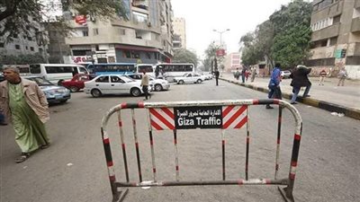 خدمات مرورية مكثفة لتنفيذ أعمال محطات مترو الأنفاق الخط الرابع بشارع الأهرام بالجيزة