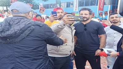 انتخابات الاهلى.. سيد معوض يدلى بصوته