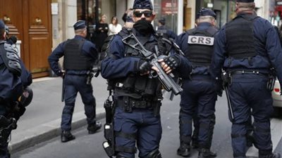 حادث طعن بفرنسا يسفر عن إصابة شرطي بجروح خطيرة