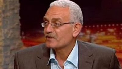 رئيس الهيئة البرلمانية لحزب التجمع يطالب بإغلاق العيادات الخاصة