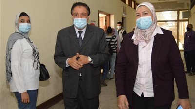 عميدة ألسن عين شمس: انتخابات إتحاد الطلاب تسير بسهولة ويسر