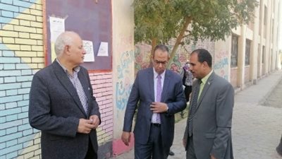 وكيل وزارة التعليم بالقليوبية يتفقد مدارس إدارة قليوب
