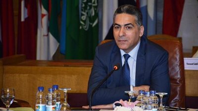 الوزير مفوض د. علاء التميمي يلقي محاضرة للدبلوماسيين في الخارجية الليبية