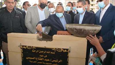 وزيرا التنمية المحلية والزراعة ومحافظ الغربية يضعون حجر أساس إنشاء مجمع البوريفاج الإداري والطبي بطنطا