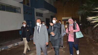 نائب المحافظ يتفقد قسم العزل وأعمال التطوير بمستشفى حميات المنيا