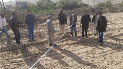 نائب محافظ أسيوط يتفقد مشروعات قرية الزرابي بأبوتيج للاطمئنان على نسب التنفيذ