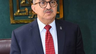رئيس جامعة أسيوط يشارك كعضواً فى اللجنة العليا لوضع توصيات ومخرجات أعمال المنتدى العالمى الثانى للتعليم العالى المنعقد حالياً بالعاصمة الإدارية