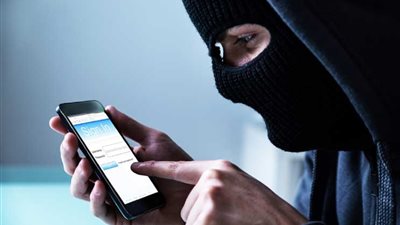 خبير أمن المعلومات يحذر مستخدمي الهواتف من فتح الرسائل المجهولة