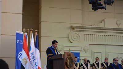 وزير الرياضة يشهد حفل تخرج الحاصلين على ماجستير إدارة الأعمال جامعة اسلسكا