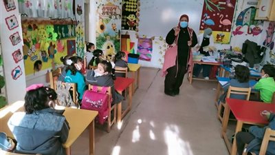 ندوة لاطفال المدارس باهمية تلقي طعم شلل الاطفال