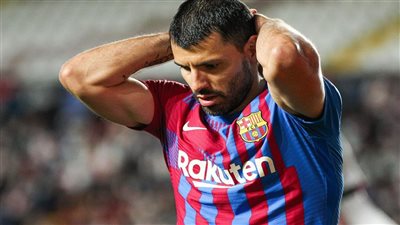 برشلونة يعلن موعد المؤتمر الصحفي لاعتزال أجويرو