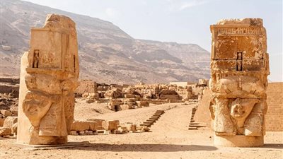 الكشف عن أكثر من ١٣ ألف أوستراكا بالشيخ حمد في سوهاج