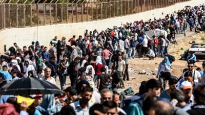 العراق يعلن موعد إغلاق آخر مخيم للنازحين في نينوى