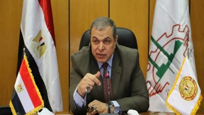 القوى العاملة: صرف 1.5 مليون جنيه للعمالة غير المنتظمة.. وتعيين 838 شاباً بسوهاج