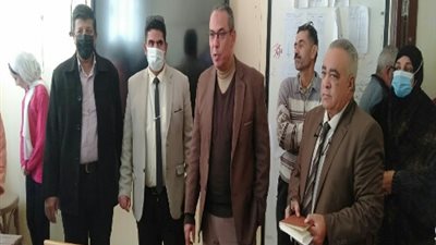 وكيل التعليم بالقليوبية يتفقد عدداً من المدارس بكفر شكر.. صور