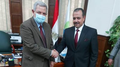 اشادة بافتتاح الرئيس لمشروعات البنية التحتية فى لقاء قيادات نقاية المرافق مع رئيس مياه الشرب
