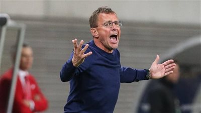 مفاجأة.. مدرب اليونايتد يحرض على ثورة فى إنجلترا