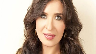 دينا : عملت عملية تجميل في أنفى بسبب كسر في غضروف الأنف