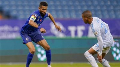 حامل اللقب فى مبارة حاسمة .. الهلال ضد الفتح في الدوري السعودي .. الموعد والقنوات الناقلة