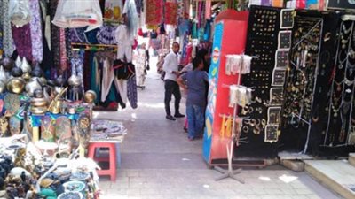 صاحب بازر بالأقصر: نشهد زيادة في أعداد السياح المصريين والعرب والأجانب