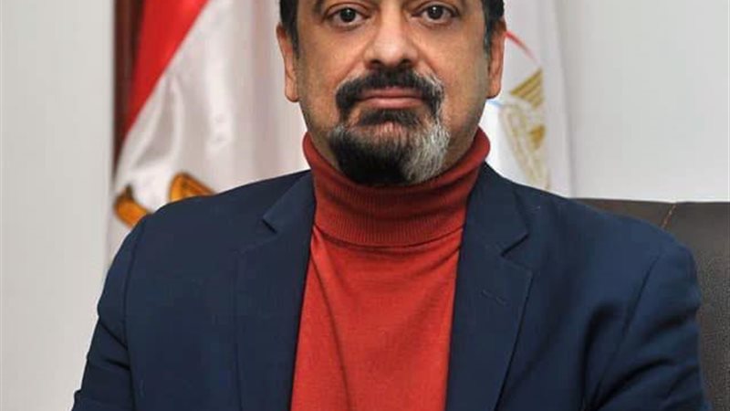 الدكتور حسام عبد