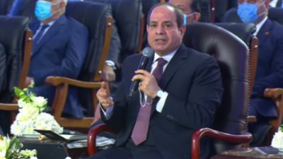 الرئيس السيسي: نحتاج لزراعة 150 ألف فدان زيادة فى توشكى العام القادم
