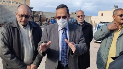 محافظ شمال سيناء يتفقد المنطقة الحرفية بالعريش
