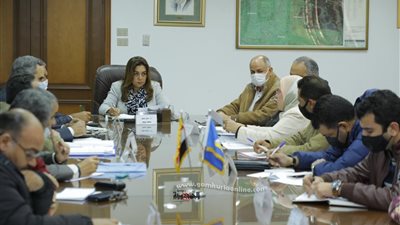 محافظ دمياط تطالب بسرعة توصيل المرافق لمشروعات الإمتداد العمراني برأس البر
