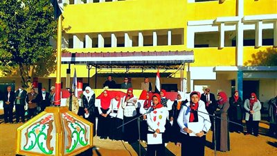 عبر إذاعة الوادى الجديد ..أول المناظرات المدرسية على الجمهورية تتغنى فى حب مصر