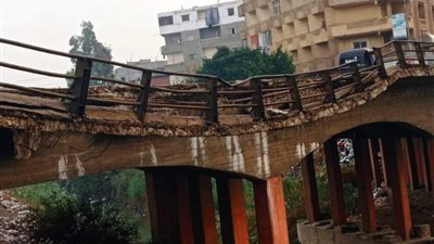 انتظام الحركة المرورية بكوبري مصرف تلا ولجنة لإصلاح السور والتأكد من سلامه الكوبري إنشائيا