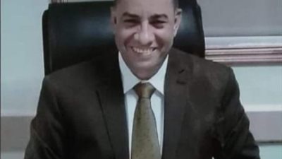 مدير التأمين الصحى بالشرقية يستجيب لعلاج شاب مصاب بخلل رباعى