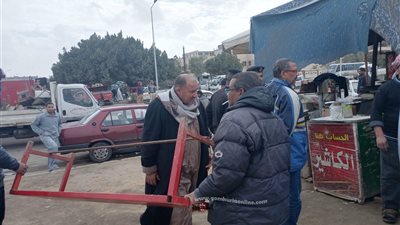 جهاز العاشر من رمضان يكثف حملات الاشغالات لأحكام السيطرة والقضاء على العشوائية