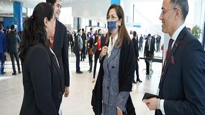 وزيرة التخطيط تبحث مع رواد 2030 تنفيذ توصيات الرئيس في منتدى الشباب