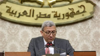 وكيل النواب يحيل 4 قرارات رئاسية الي اللجان المختصة