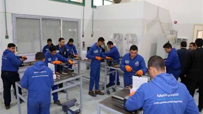 فتح باب التقدم لبرنامج تعزيز استخدام العلماء لتكنولوجيا السينكروترن