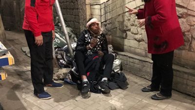 محافظ بني سويف يوجه بنقل شخص بلا مأوى إلى دار فاقدي الرعاية