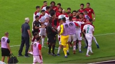 خناقة قوية بين لاعبى منتخب مصر والمغرب.. شاهد