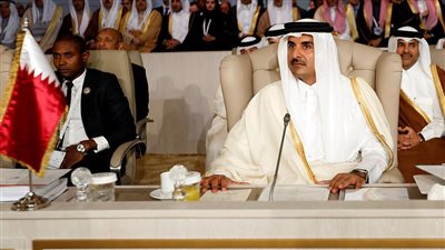 أول رسالة من أمير قطر للرئيس التونسي بعد مغادرته القمة العربية