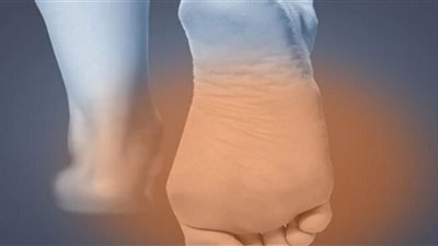 وجد قدم والده على السرير فوضعها في الثلاجة