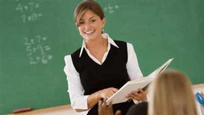معلمة امريكية تطلب تعويض 3 ملايين دولار .. بسبب صورة سيلفى