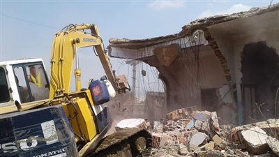 محافظ كفرالشيخ...إزالة العشوائيات والمناطق الخطرة المجاورة للسكة الحديد بقلين