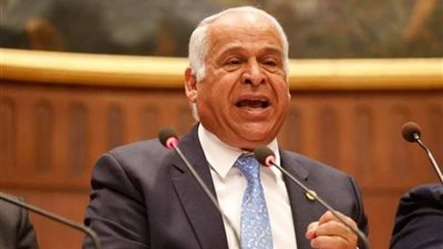 فرج عامر يعلن تأييده لملامح قانون 