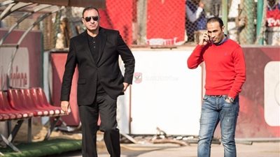 الخطيب يعقد اجتماع طاريء مع الجهاز الفنى للاهلى