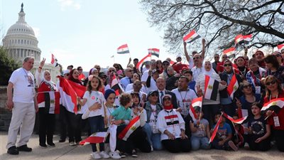 الجالية المصرية بأمريكا تستقبل الرئيس السيسي بهتافات تحيا مصر... صور وفيديو