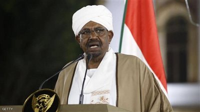 البشير: سنعبر الأزمة بشكل أكثر تماسكا وقوة