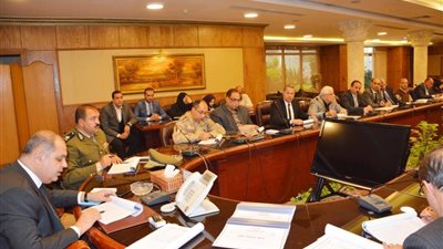 الإنتهاء من تقنين أوضاع 232 حالة تعدى على أملاك الدولة وتوقيع العقود الإبتدائية